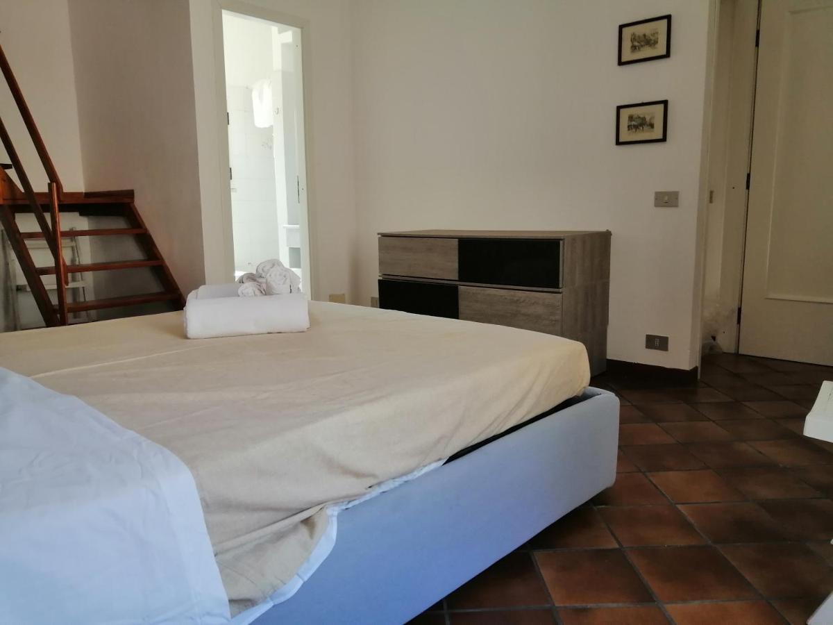 Una Stanza A Cefalù Exteriör bild