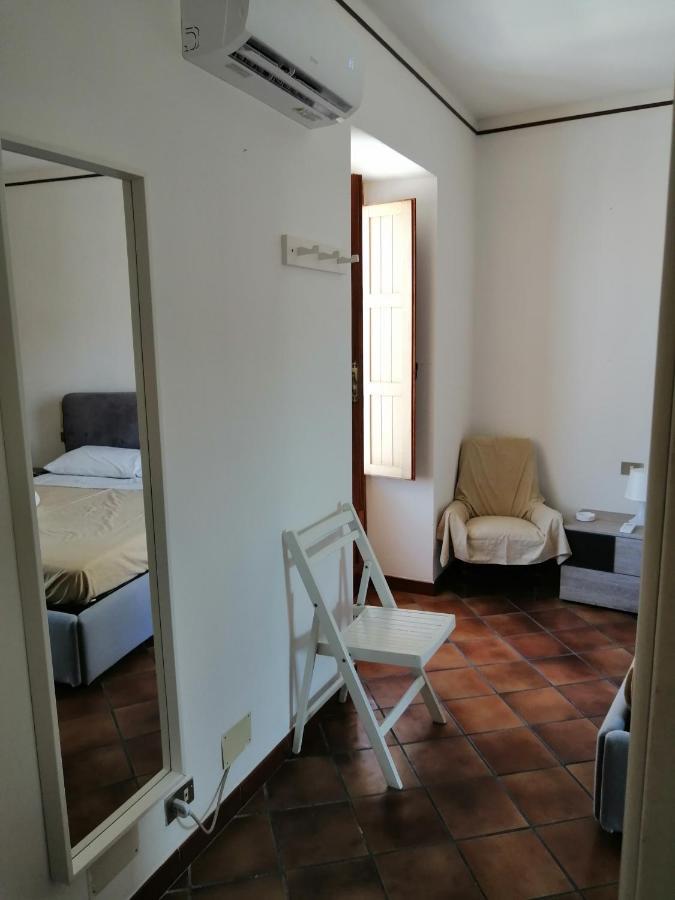 Una Stanza A Cefalù Exteriör bild